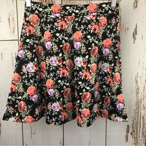 Divided by H&M Floral Mini Skirt. Size Small. In excellent condition!